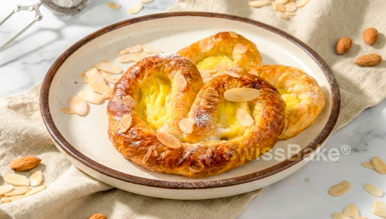 Almond Lunettes Recipe